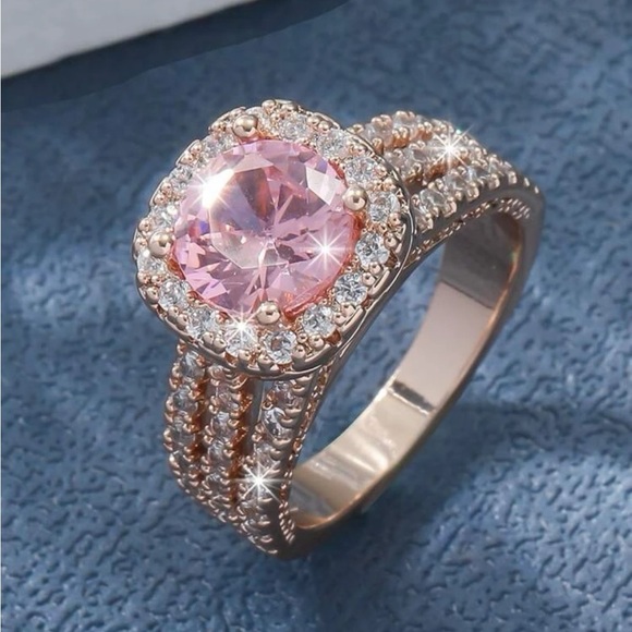 Jewelry - Rose gold pink cubic zirconia ring
